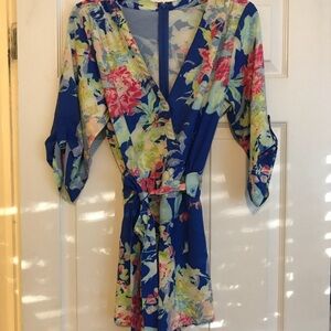 Cute‎ blue floral romper